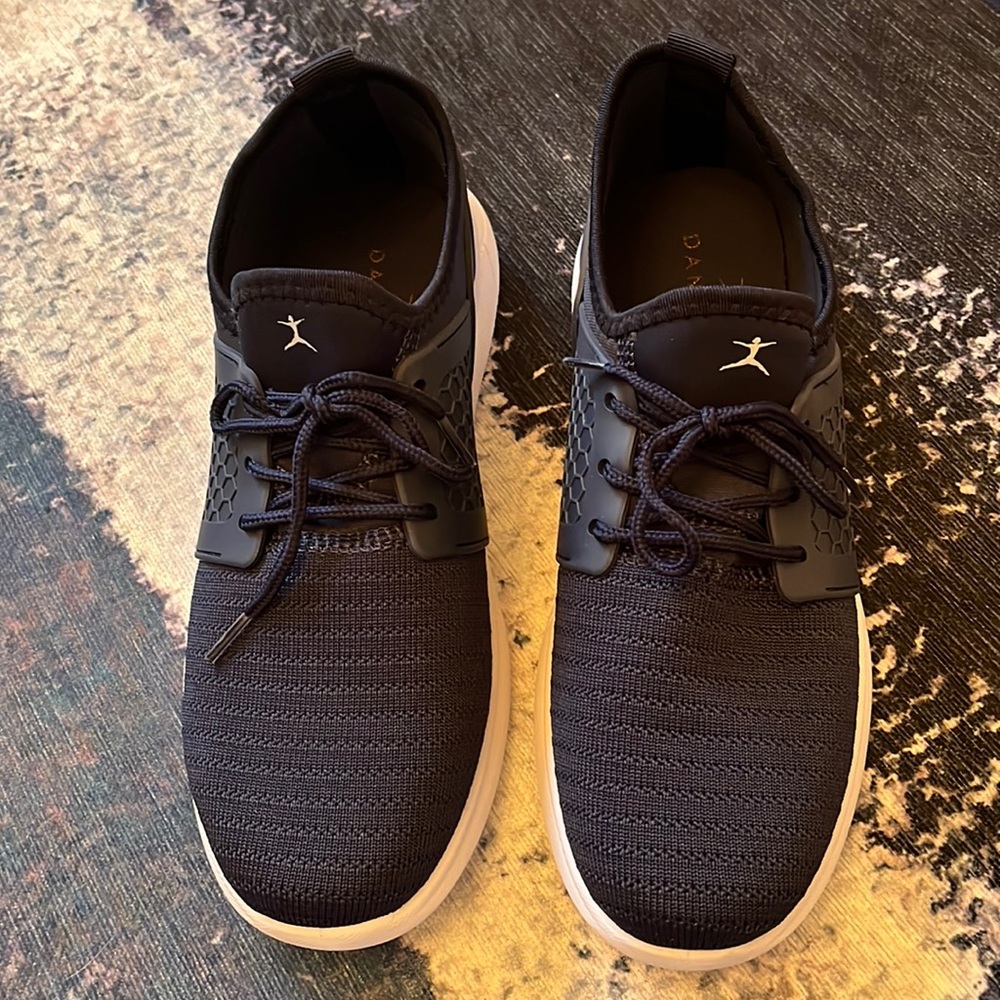 NWT: DANSKIN Navy Sneakers; Great Footwear Comfort. Soft Inner Cushions. Sz 10